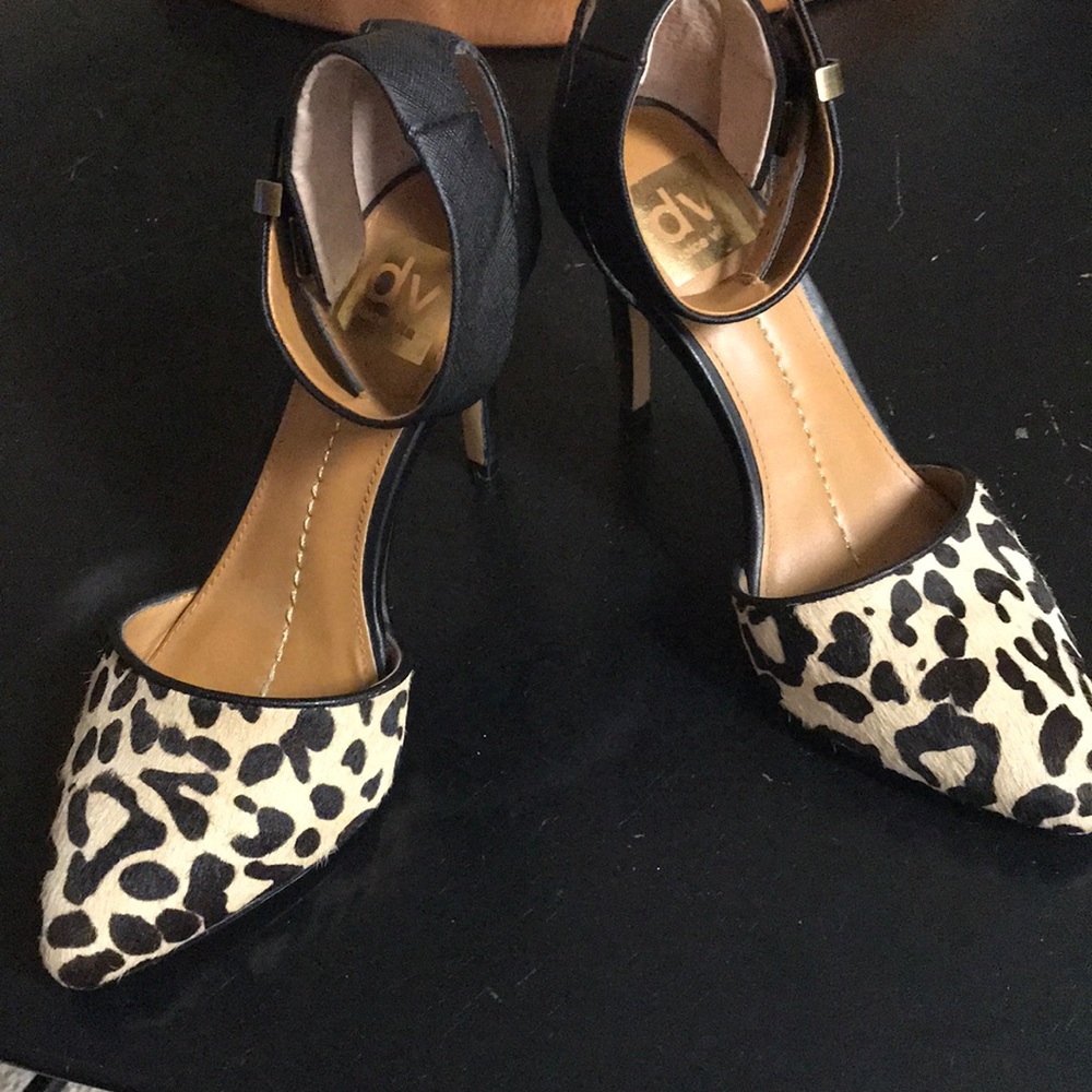 Dolce Vita 4 inch heels. Cheetah print. Size 6